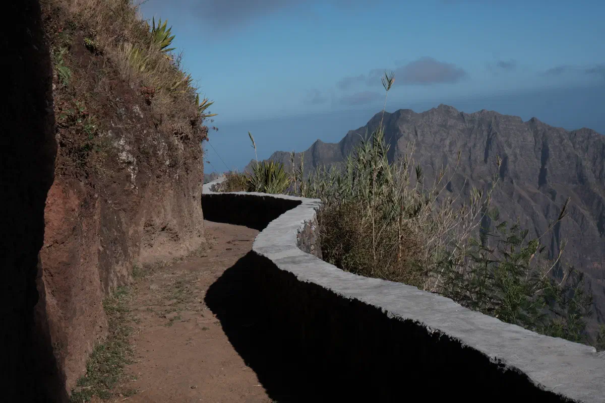 Wanderung von Figueiral, Corda bis zu Cova Krater, auf Santo Antão Insel
